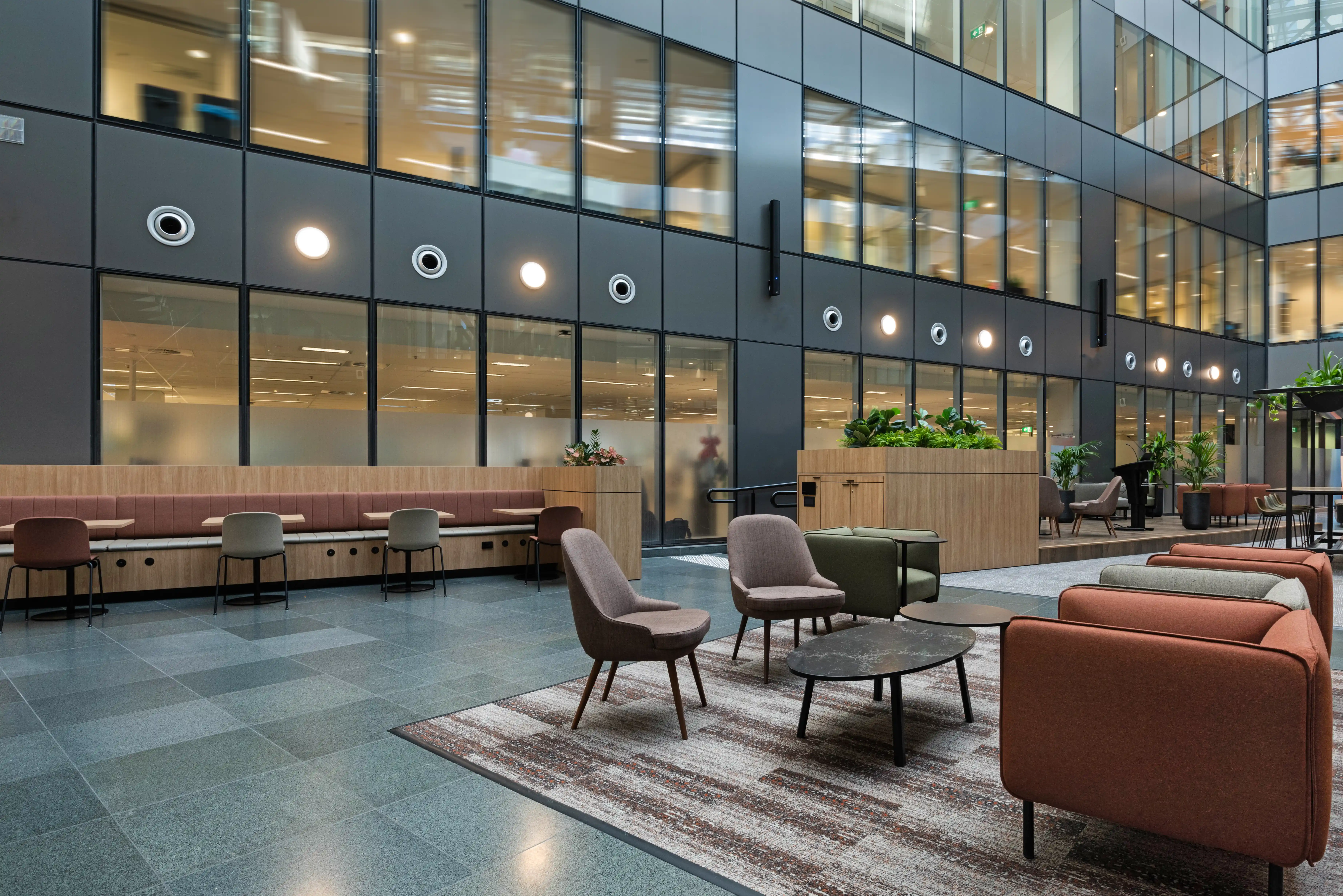 3-5 National Circuit Atrium & New Café - Photo 5